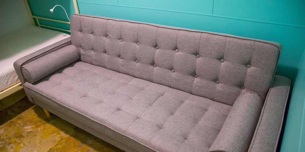 コンパクトプライベートルーム 客室1 | シーウォールホステル