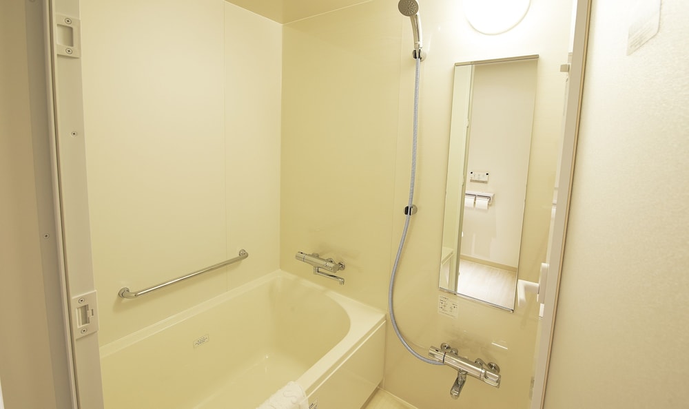 [禁煙] トリプル バスルーム1 | 相鉄フレッサイン東京錦糸町