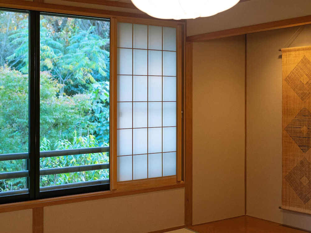 本館和室(2階)13歳から宿泊可能 部屋からの景観0 | 由布院温泉 はなの舞