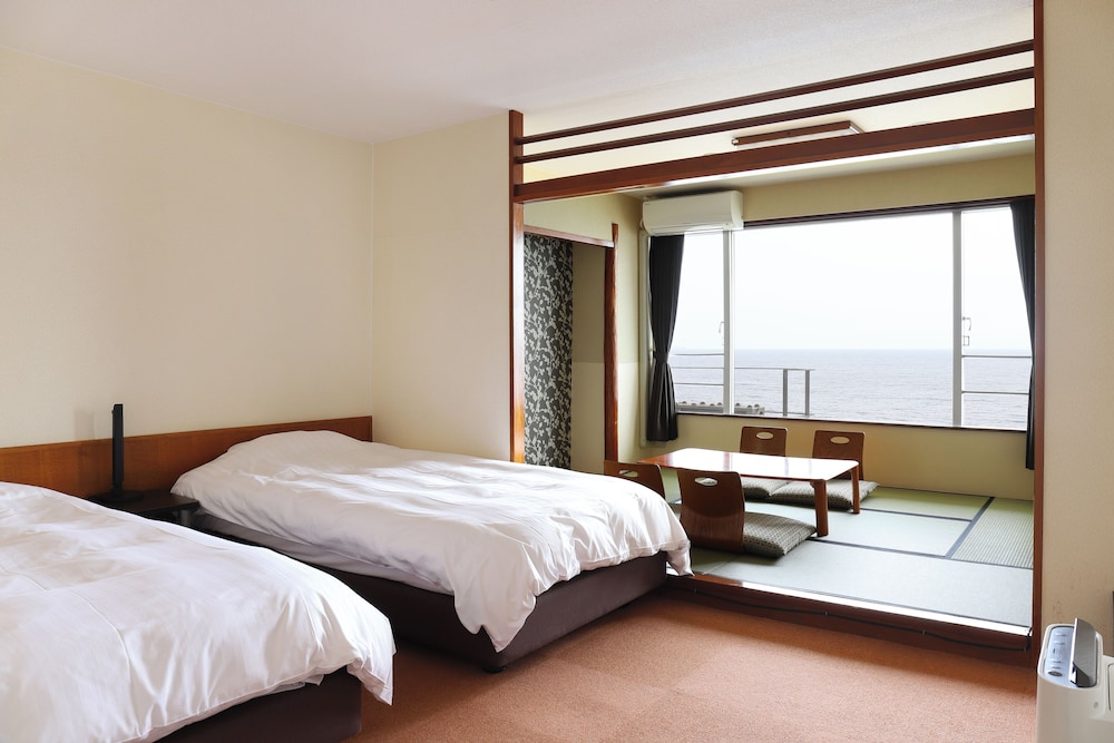 [禁煙]スタンダード和洋室ツイン内風呂あり(オーシャンビュー) | 大江戸温泉物語 別府清風
