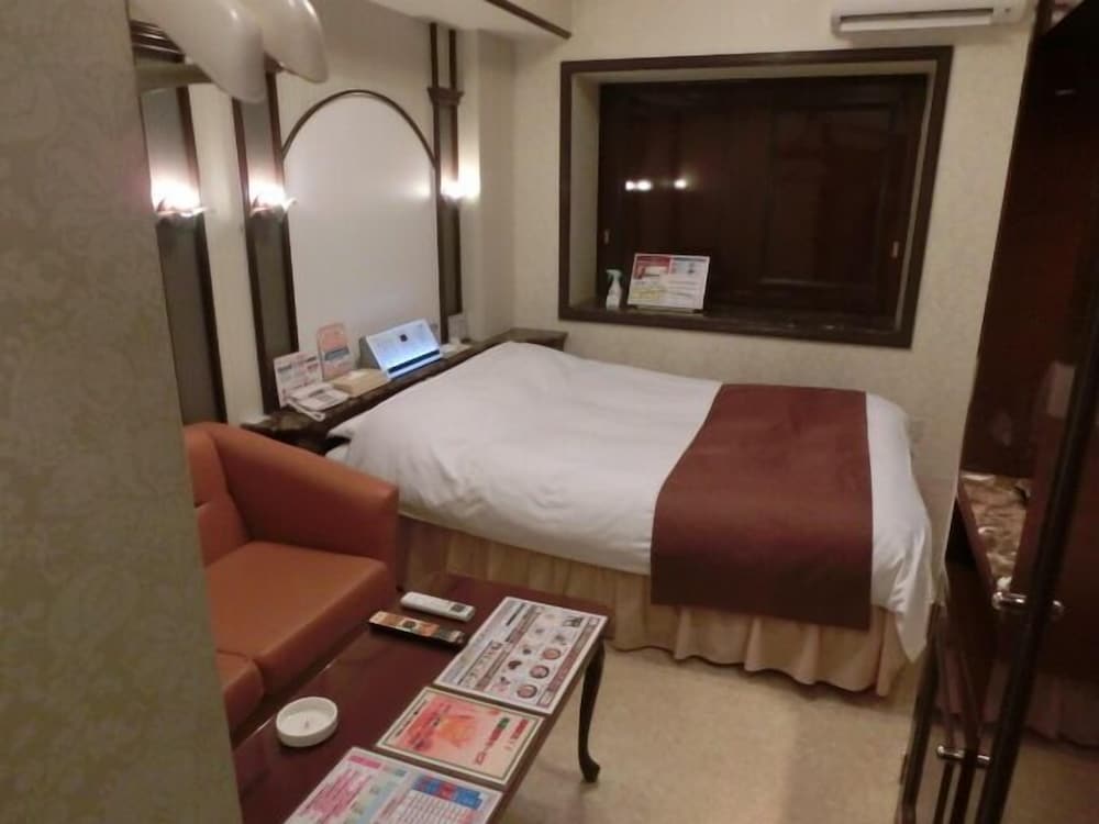 スタンダード ダブルルーム 喫煙可 客室7 | ホテルハイパーノア - 大人限定