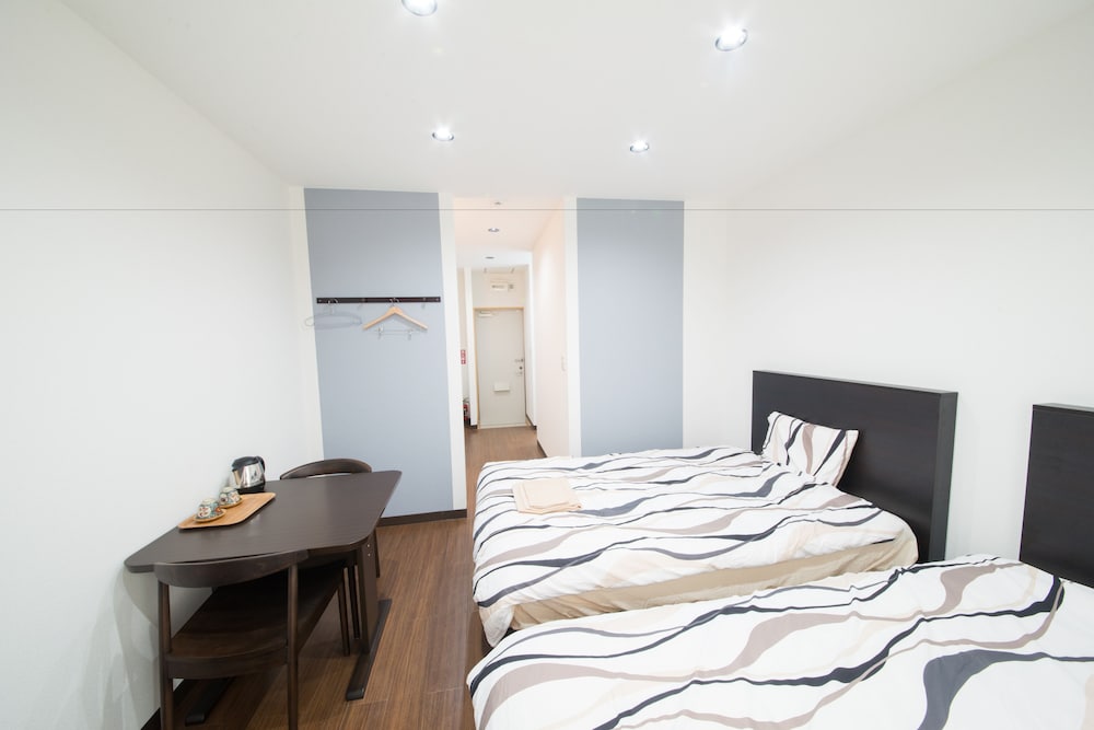 Room102 ツインベッドルーム 禁煙 | Maruka 石垣島