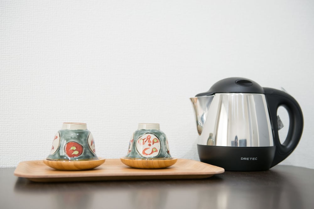 Room102 ツインベッドルーム 禁煙 客室の設備とサービス0 | Maruka 石垣島