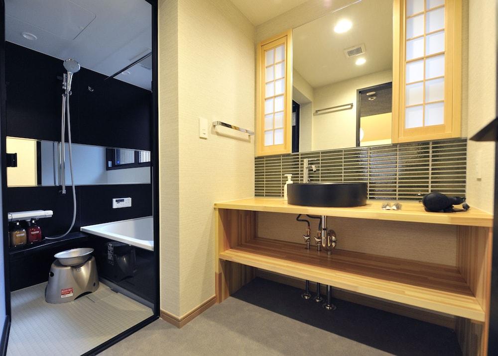 一棟貸し(半分) B バスルーム0 | 風雅別邸 四条大宮