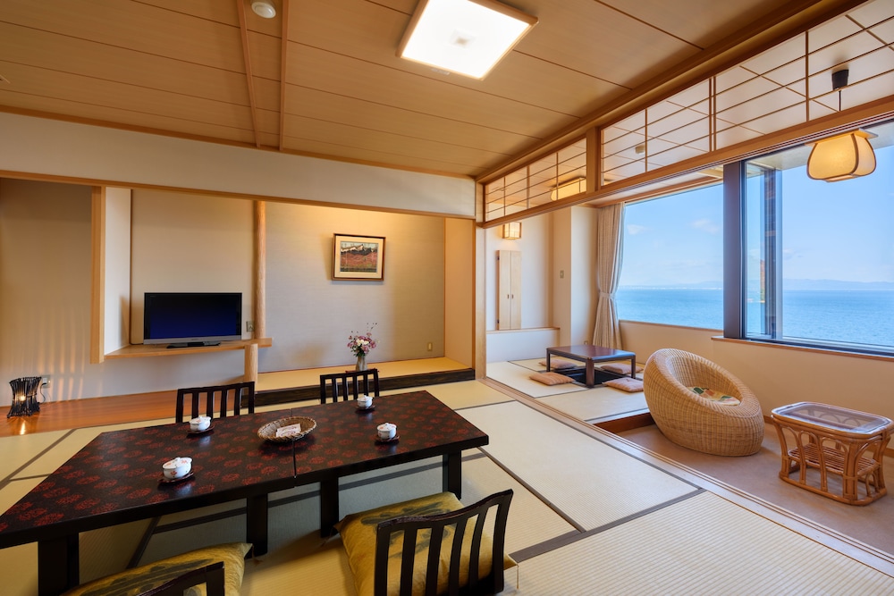 和室 シービュー 禁煙 客室3 | 南部屋・海扇閣