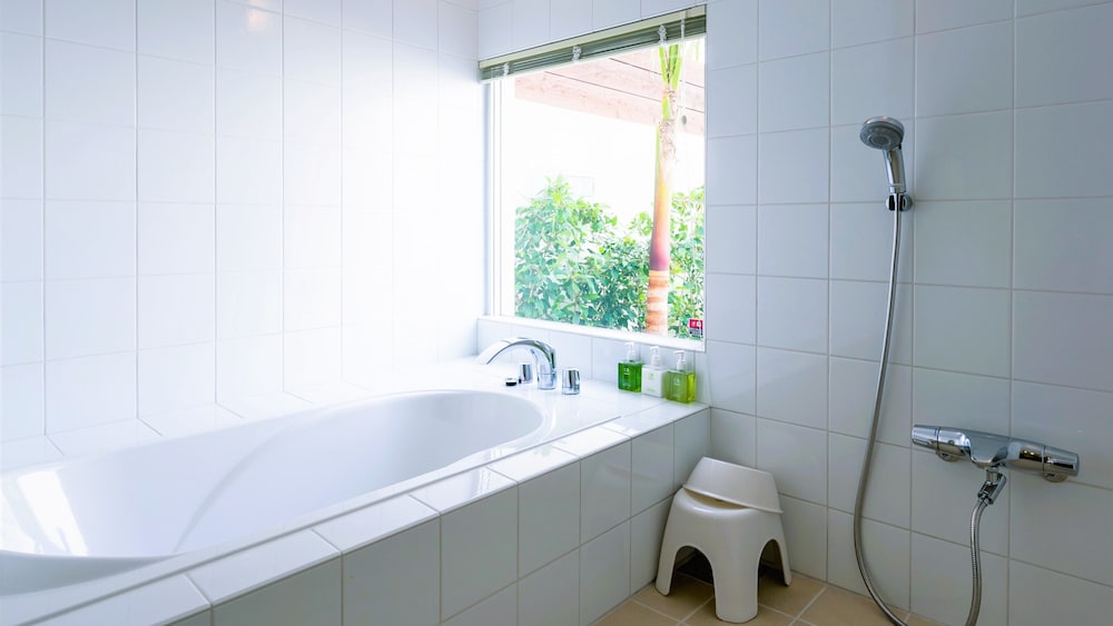 ANTHURIUM バスルーム0 | Ahman Suite Villa Sumuide