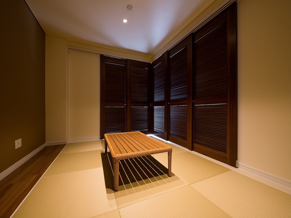 ANTHURIUM 客室3 | Ahman Suite Villa Sumuide