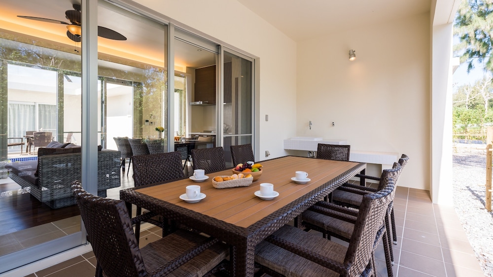 LOTUS テラス / パティオ0 | Ahman Suite Villa Sumuide