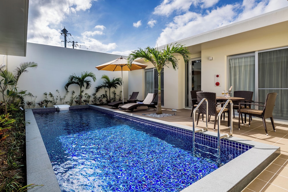 LOTUS プライベートプール0 | Ahman Suite Villa Sumuide