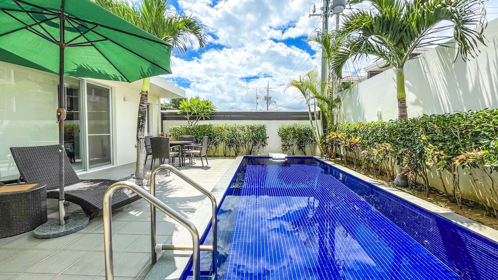 ORCHID | Ahman Suite Villa Sumuide