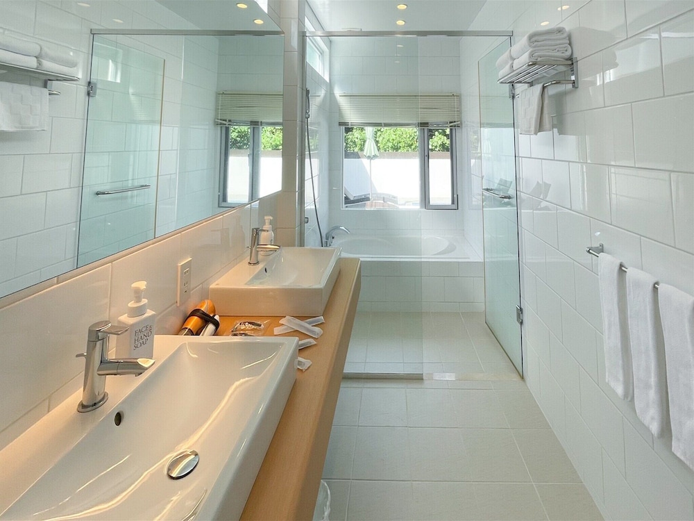 PLAGE バスルーム3 | Ahman Suite Villa Sumuide