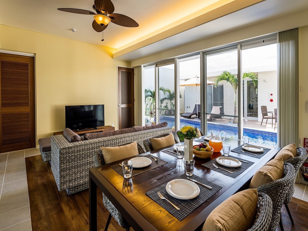 ANTHURIUM リビング エリア1 | Ahman Suite Villa Sumuide