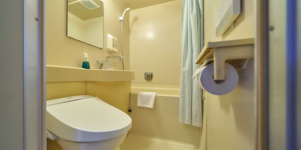 [禁煙] エコノミー ツインルーム バスルーム0 | 水口センチュリーホテル