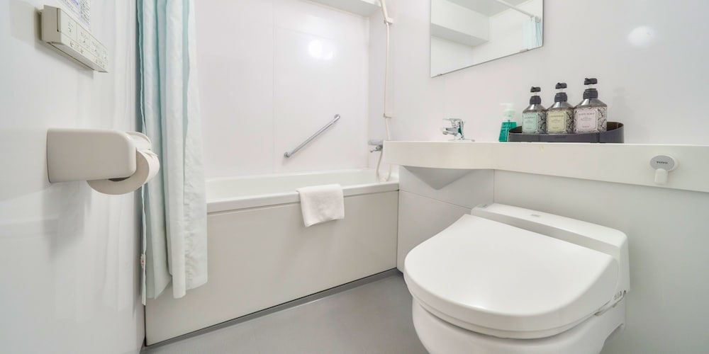 ロイヤル ツインルーム バスルーム0 | 水口センチュリーホテル