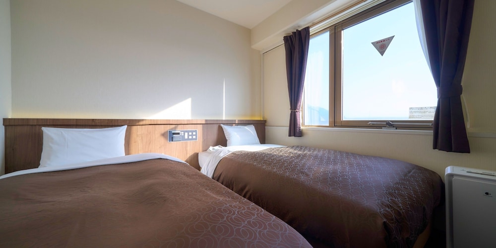 [禁煙] エコノミー ツインルーム | 水口センチュリーホテル