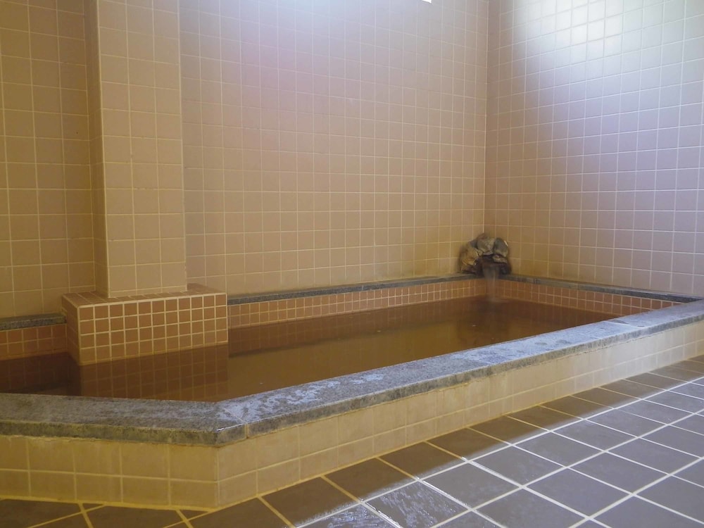 和室7.5畳（バス・トイレ無） バスルーム1 | リゾートイン村田