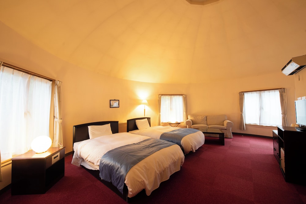 スローハウスヴィラ ツインルーム 禁煙(チェックイン場所 ログハウス管理棟) | 御殿場高原時之栖