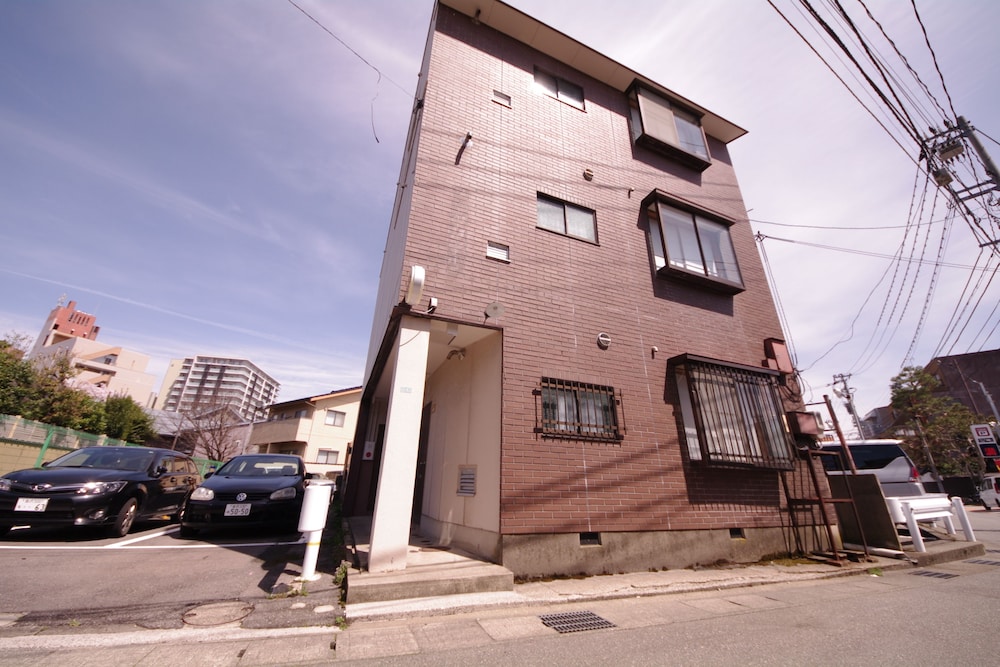 施設の正面1 | Hotel Apt Persimmon 施設の正面1 | Hotel Apt Persimmon