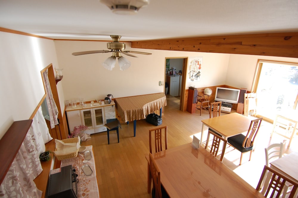 レストラン1 | ゲストハウスシャコンヌ軽井沢