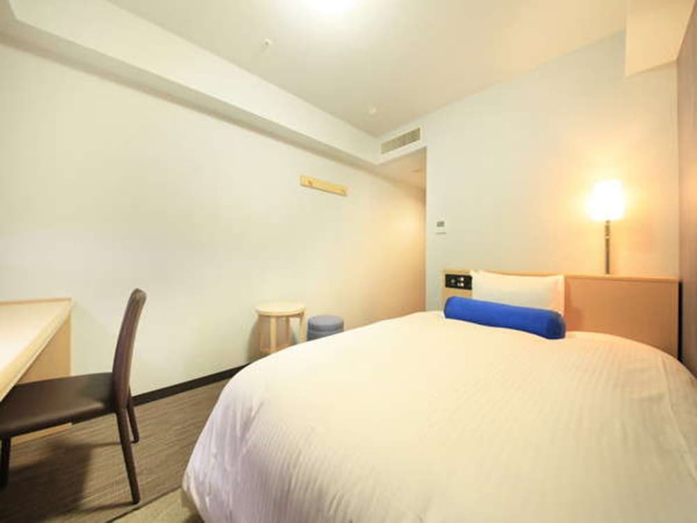 スタンダード ダブルルーム 喫煙可 | リッチモンドホテル那覇久茂地