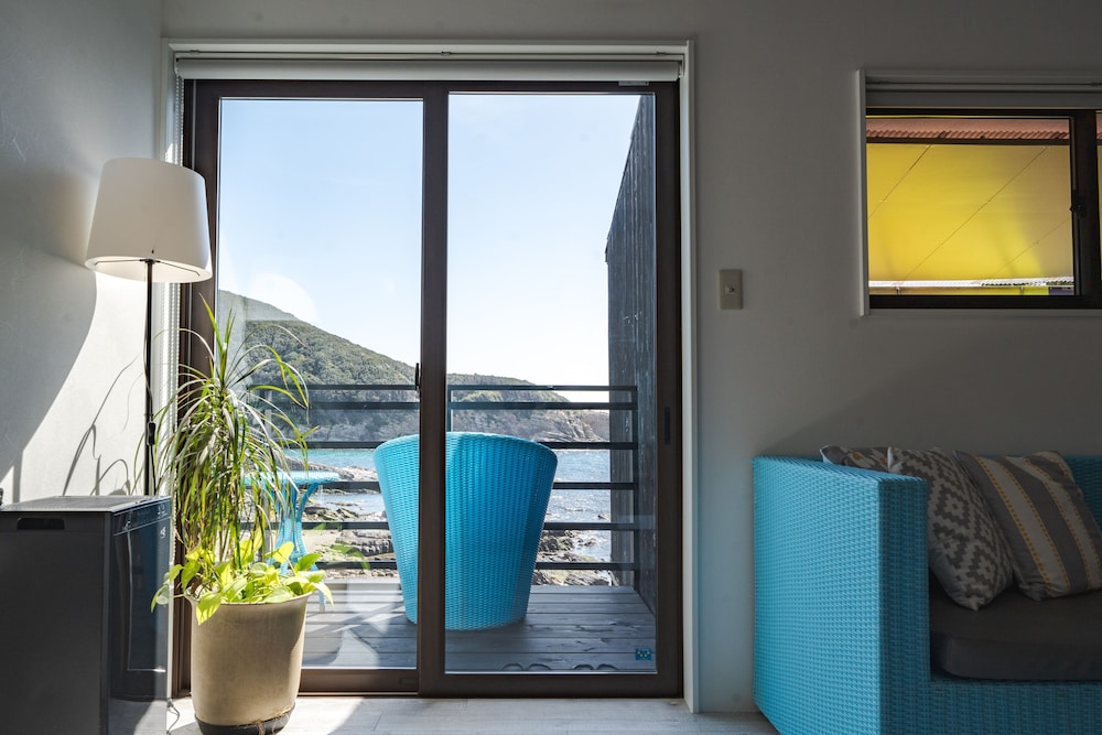 和室　角部屋　露天風呂付　シービュー　1階 客室5 | XYZ Private spa and Seaside Resort