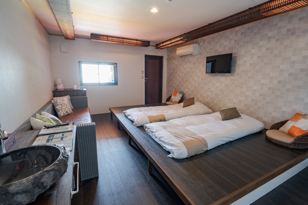 和室　角部屋　露天風呂付　シービュー　上層階 客室3 | XYZ Private spa and Seaside Resort