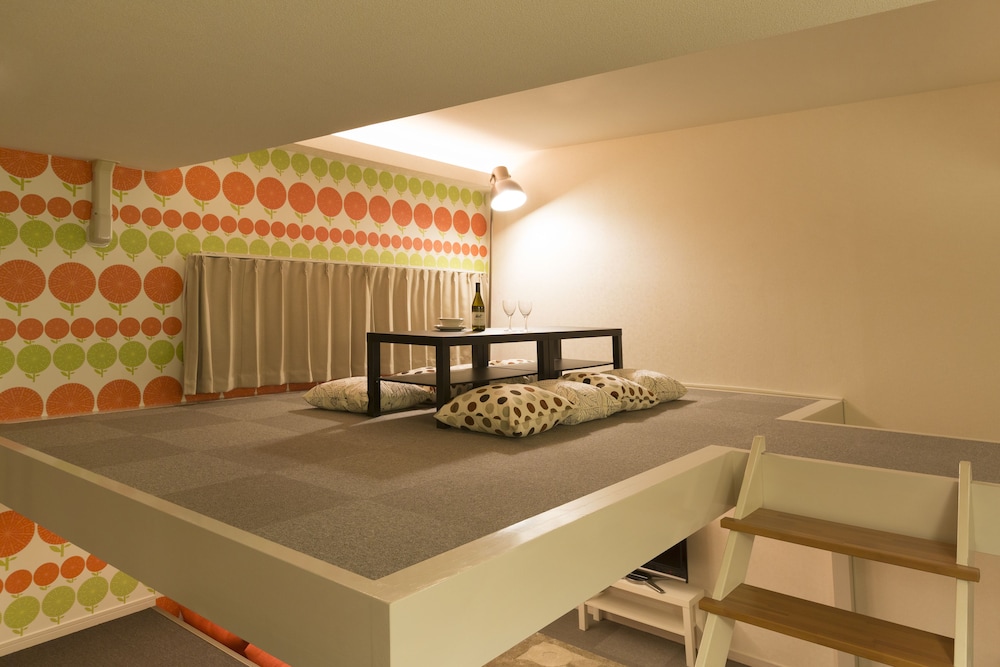 プレミアムスイート リビング エリア7 | The Metropolitan