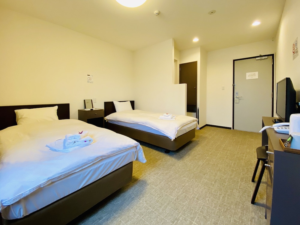 ツインルーム　B 客室5 | オオキニホテルなんば