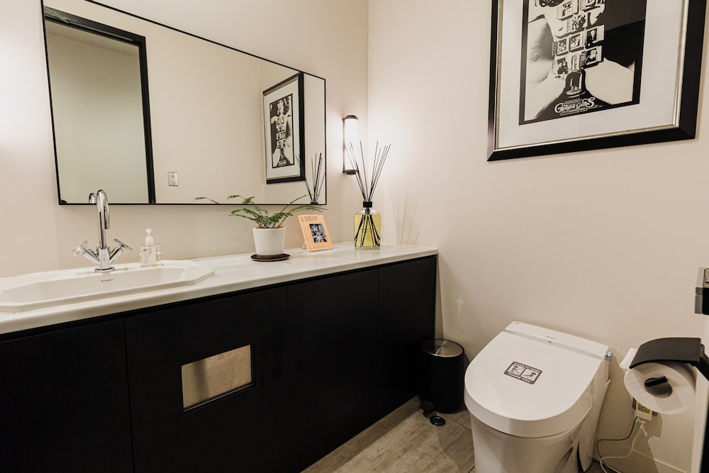 ペントハウス 禁煙 (145平米/ベッドサイズ210x195cm) 客室14 | H HOTEL