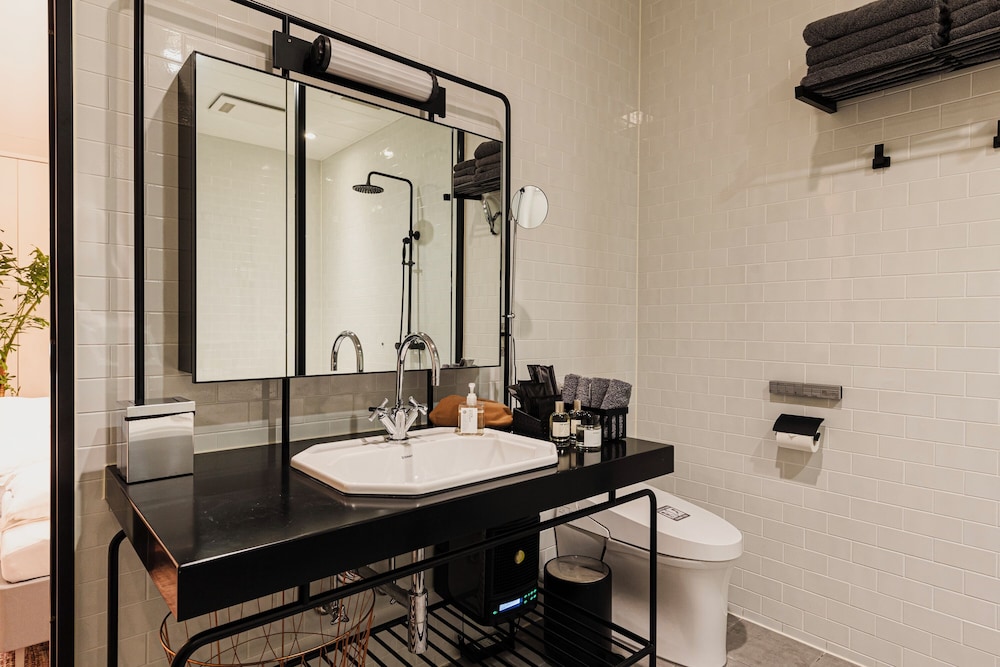 ペントハウス 禁煙 (145平米/ベッドサイズ210x195cm) 客室11 | H HOTEL