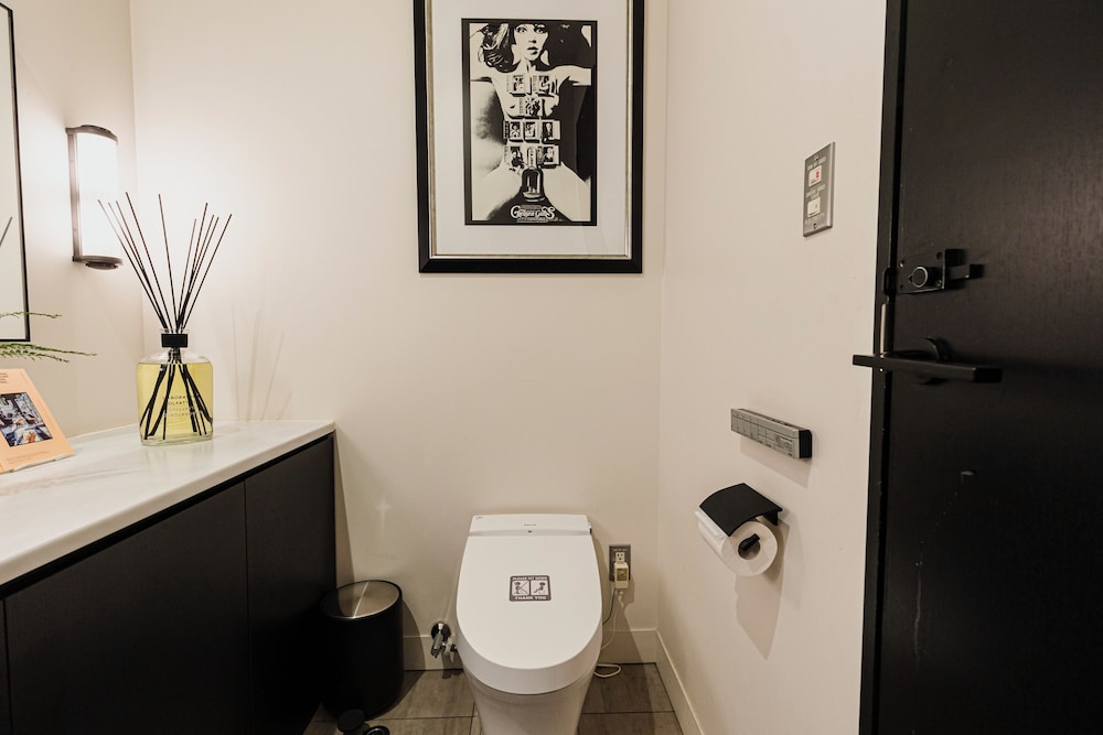 ペントハウス 禁煙 (145平米/ベッドサイズ210x195cm) 客室21 | H HOTEL