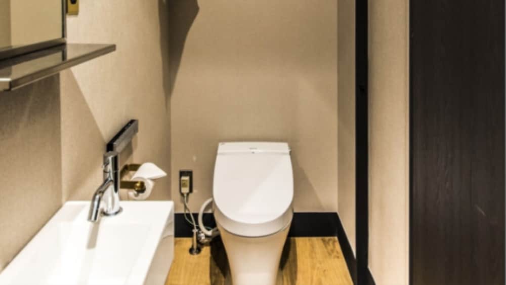 テラスダブルルーム 禁煙 (ベッドサイズ150x195cm) 客室4 | H HOTEL