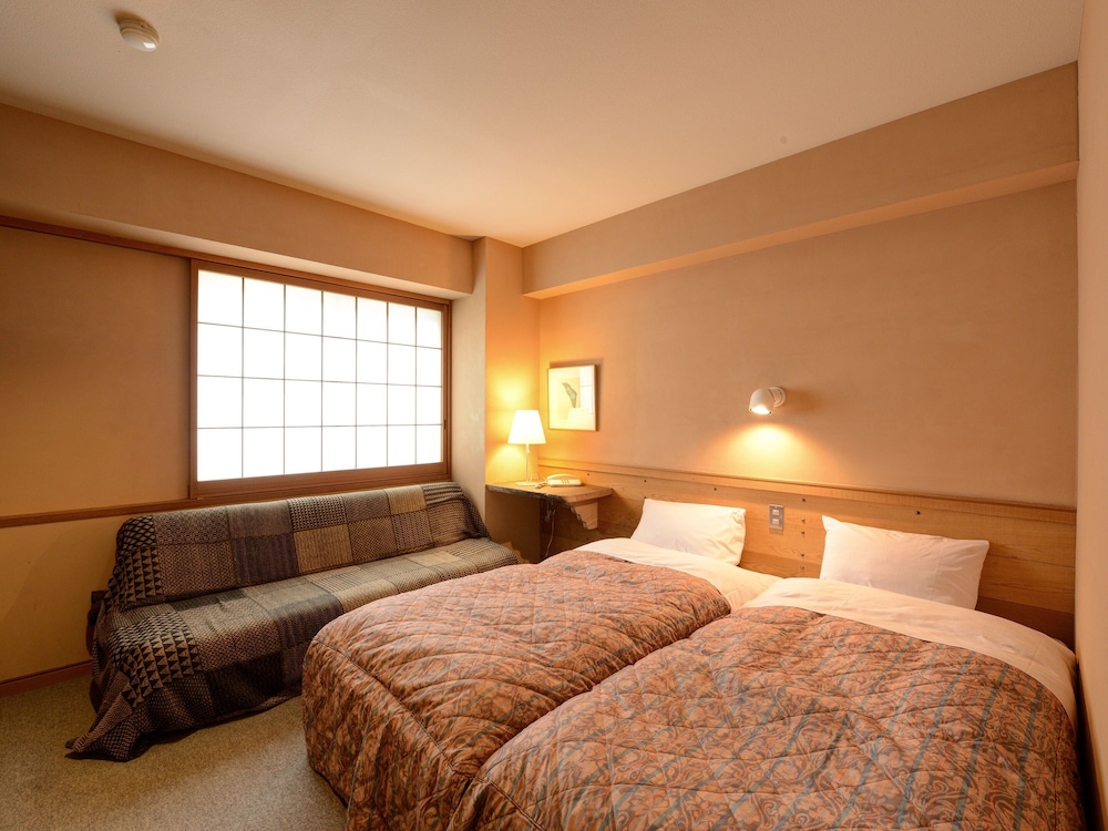 禁煙　タワー棟・和洋室（バス・トイレ付） | the Kinta Naeba