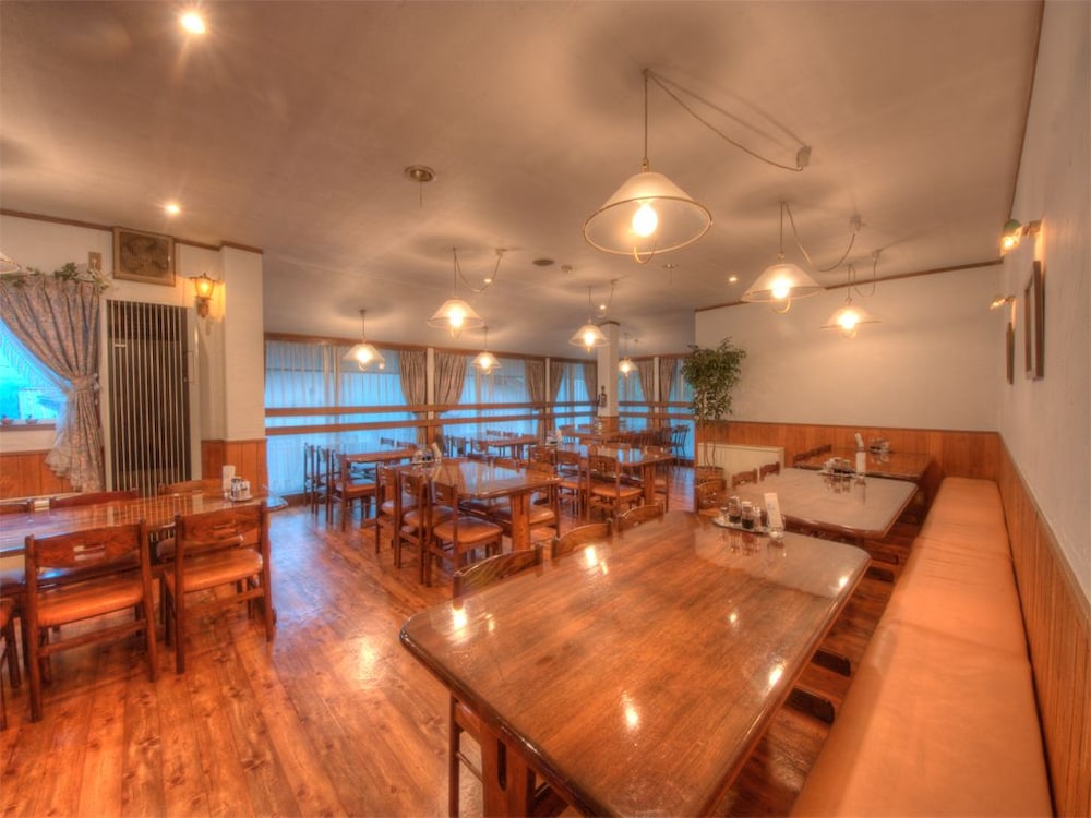 レストラン1 | アルミュール