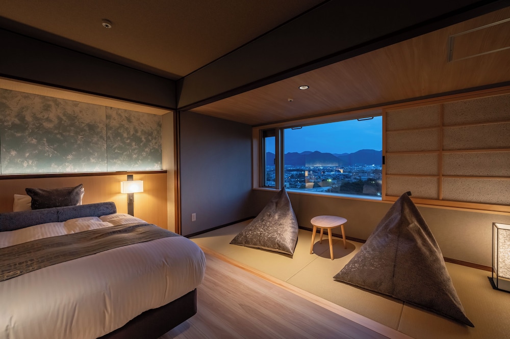 スーペリア ツインルーム 禁煙 客室3 | 萩本陣