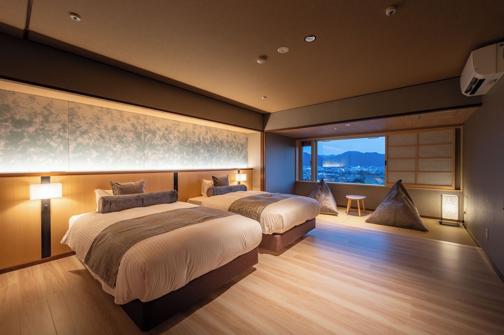 スーペリア ツインルーム 禁煙 | 萩本陣