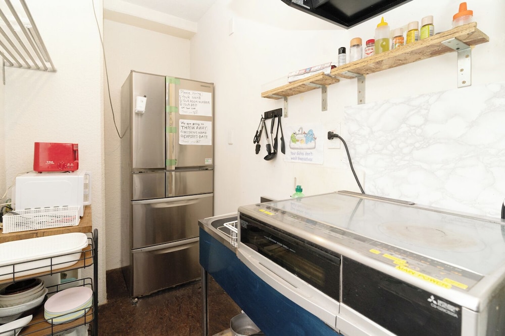 ダブルルーム 共用バス&トイレ 専用キッチン0 | Tokyo Guest House Ouji Music Lounge