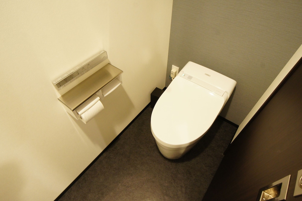 ツインルーム 喫煙可 バスルーム1 | ホテルリブマックス名古屋栄EAST