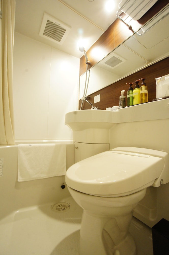 セミダブル 喫煙ルーム バスルーム0 | ホテルリブマックス名古屋栄EAST