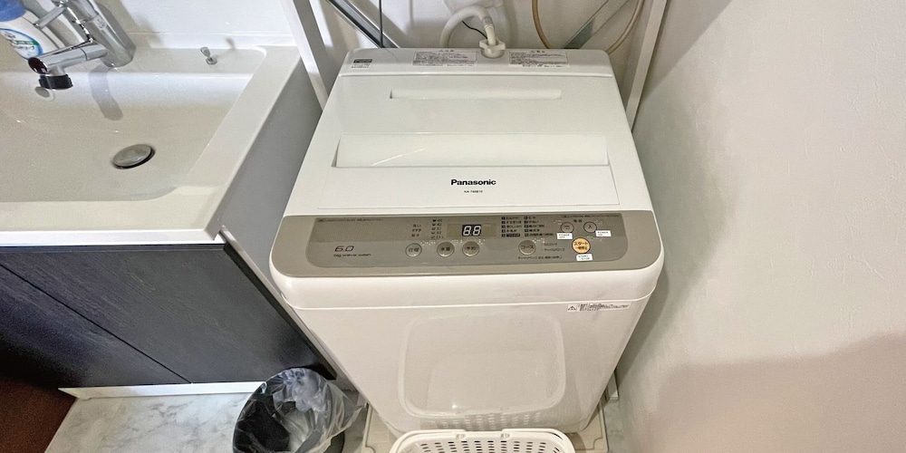 スタンダード 4 人部屋 キッチン ランドリー1 | グラティスおもろまち