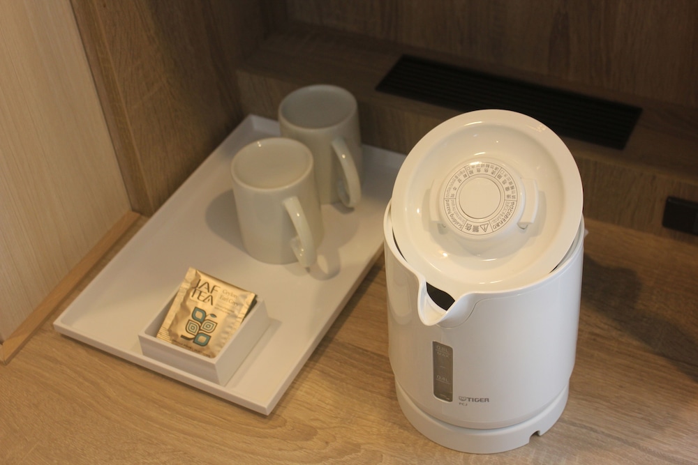 セミダブルルーム - 飲み放題1時間 (15:00~20:00の間に限る) コーヒー / コーヒーメーカー0 | ホテルイルフィオーレ葛西