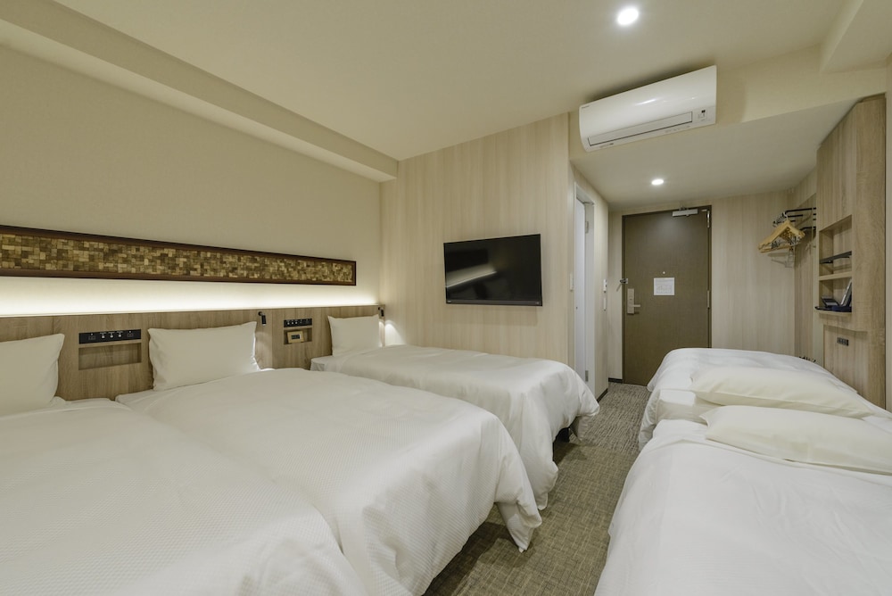 (季節限定イベントルーム) ファミリールーム 客室1 | ホテルイルフィオーレ葛西