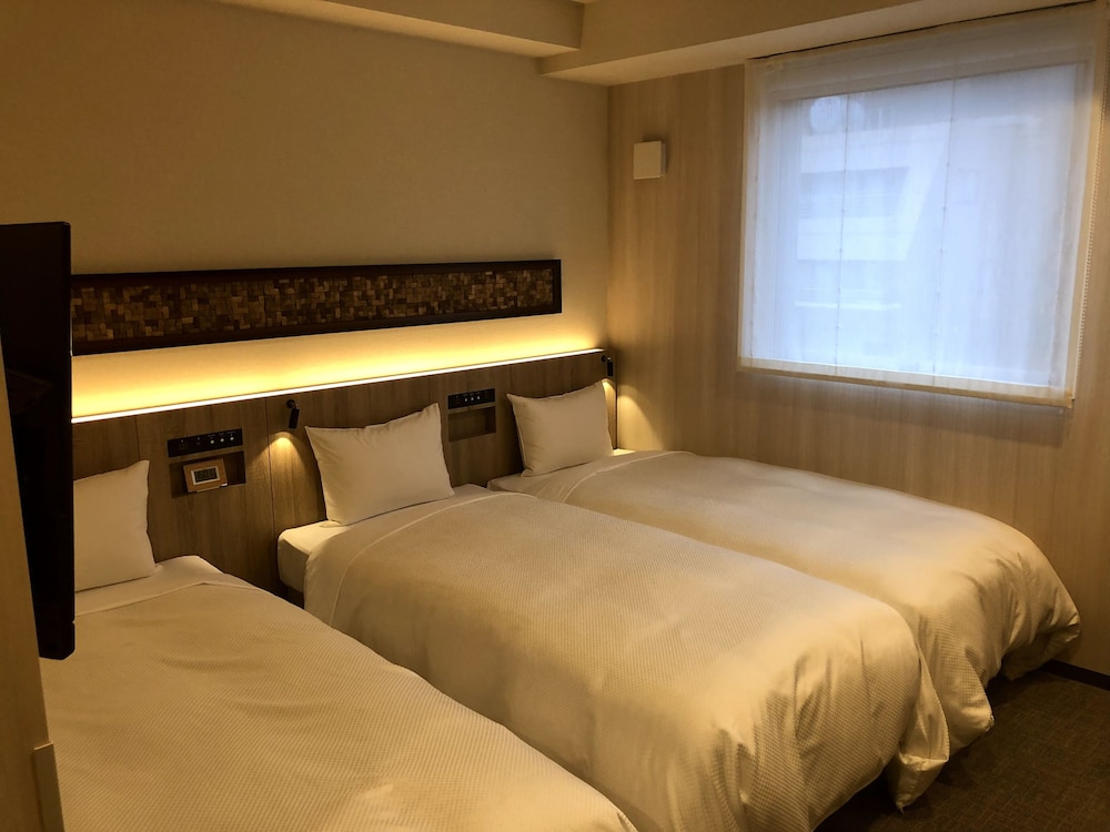 トリプルルーム - 飲み放題1時間 (15:00~20:00の間に限る) 客室6 | ホテルイルフィオーレ葛西