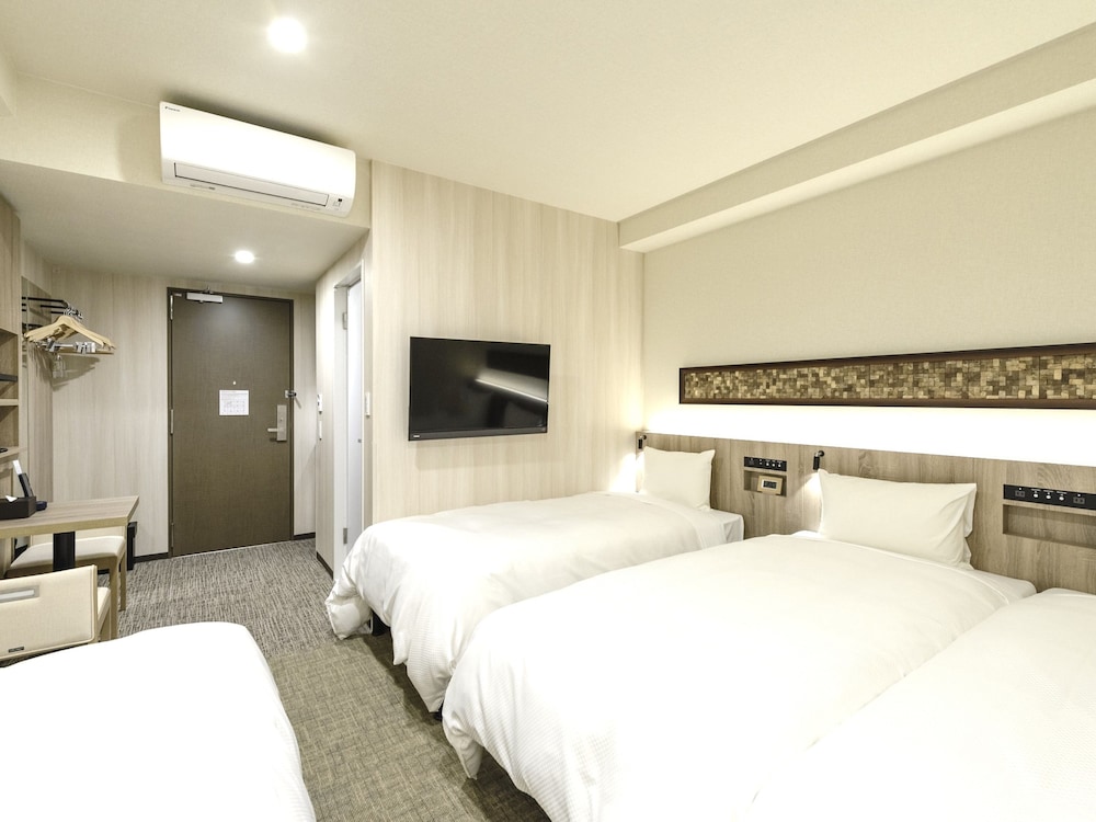 (季節限定イベントルーム) トリプルルーム | ホテルイルフィオーレ葛西