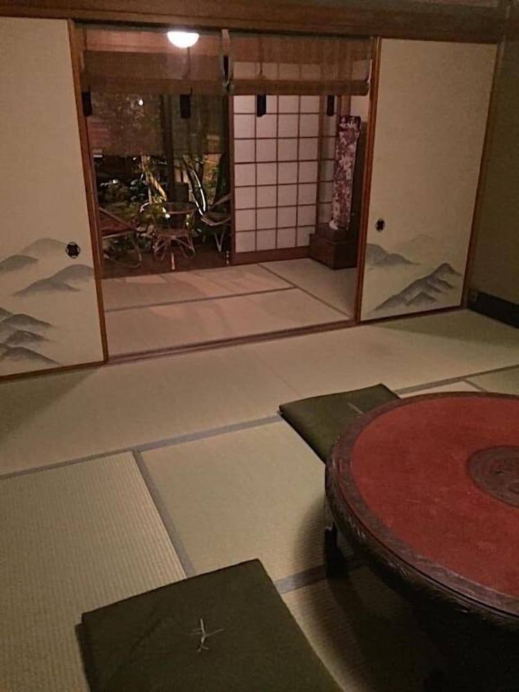 ファミリールーム 専用バス・トイレ 客室7 | 祇園 紘
