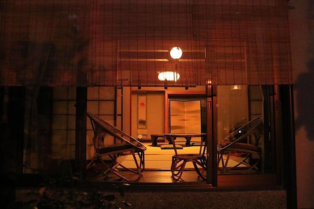 ファミリールーム 専用バス・トイレ 客室8 | 祇園 紘