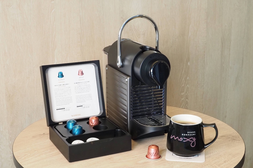 ルーム クイーンベッド 1 台 客室3 | モクシー大阪本町