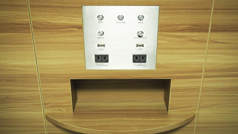 スタンダード ツインルーム 禁煙 客室の設備とサービス1 | ホテルWBFなんば元町