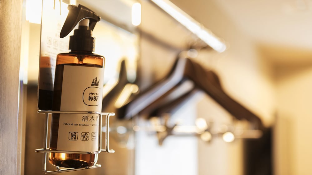 スタンダード ダブルルーム 禁煙 客室の設備とサービス2 | ホテルWBFなんば元町