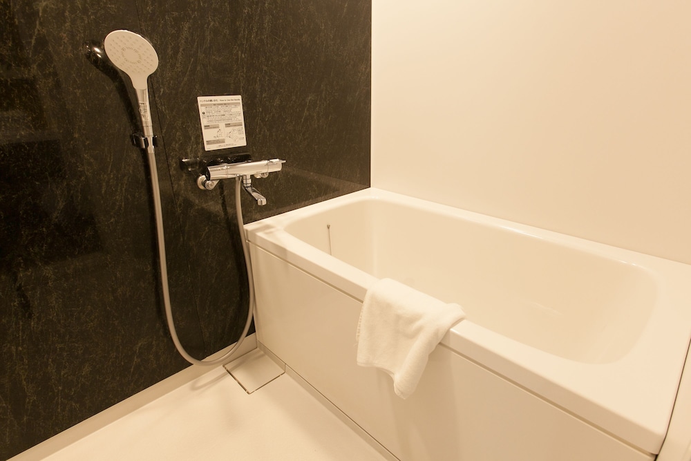 シアタールーム トリプル 禁煙 バスルーム0 | 変なホテル東京 羽田